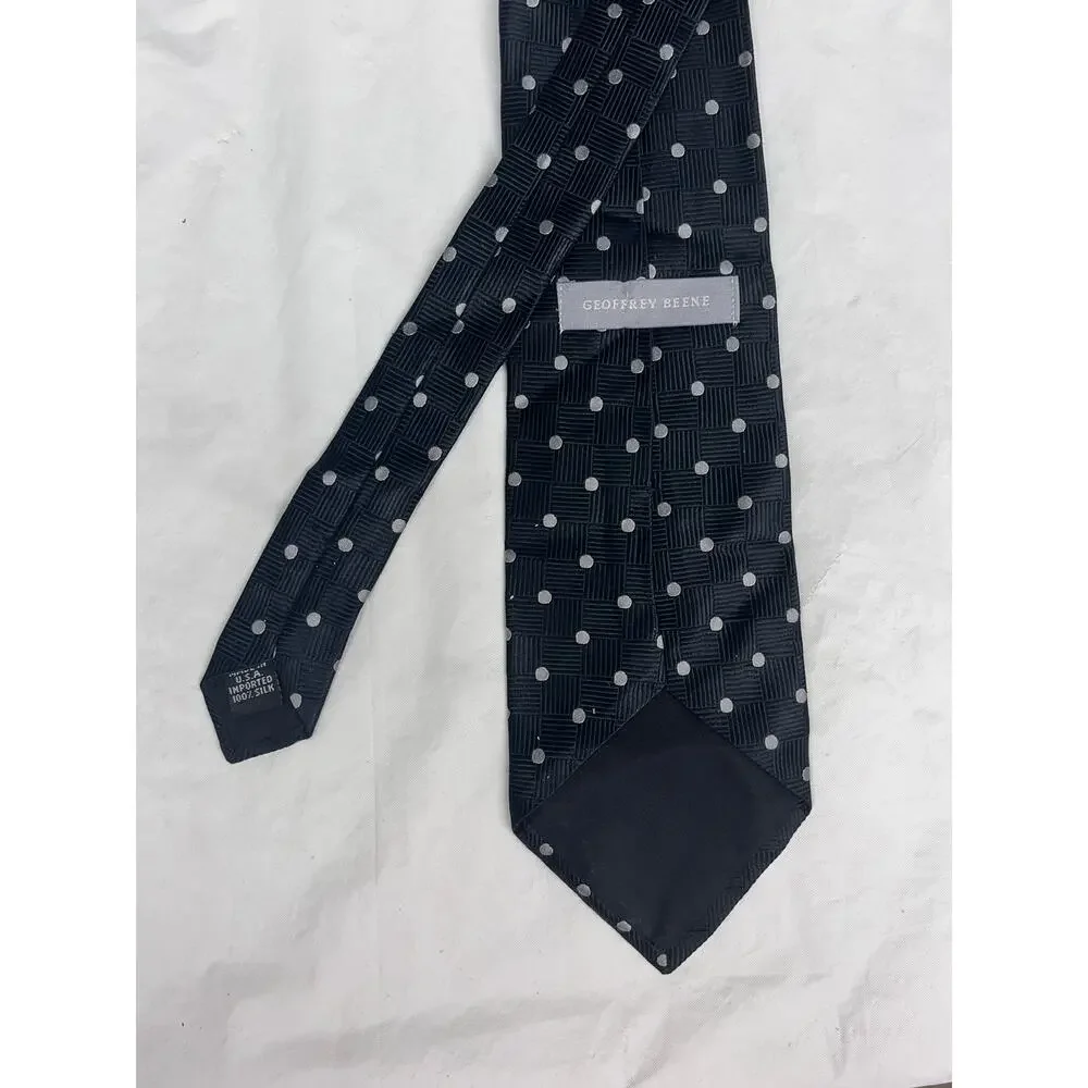 GEOFFREY BEENE - Silk Tie - Black Gray Polka Dot - Made in U.S.A